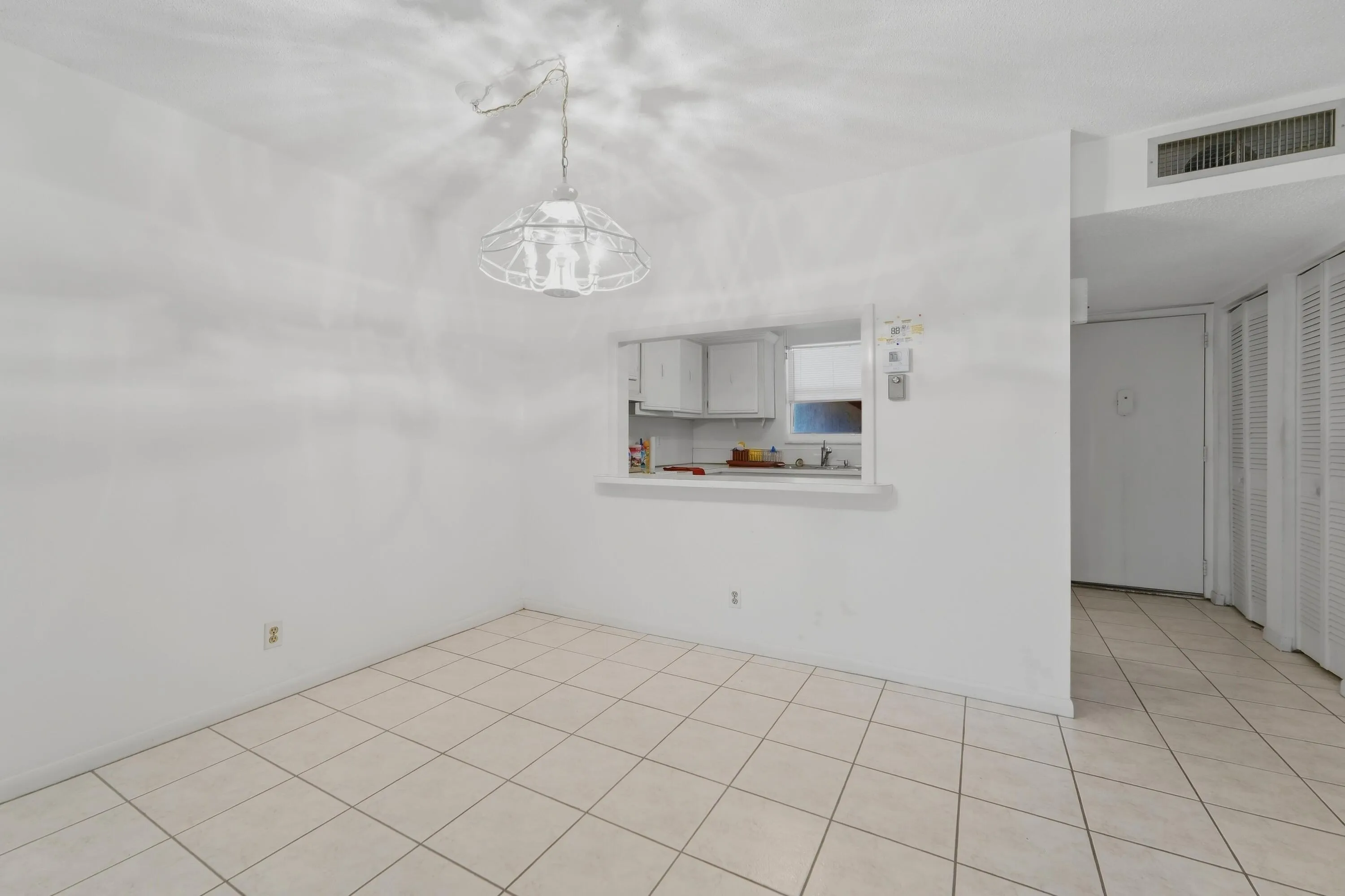 705_Lori_Drive_112_Palm_Springs_FL_003