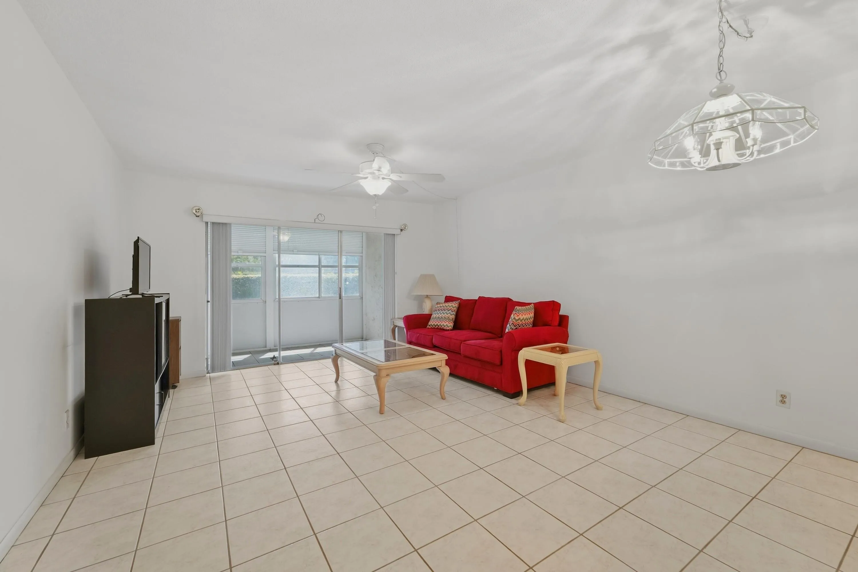 705_Lori_Drive_112_Palm_Springs_FL_001