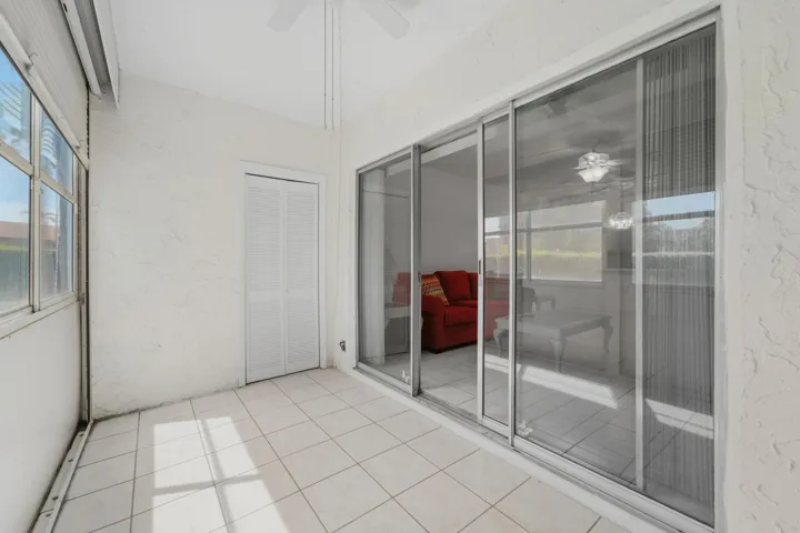 705_Lori_Drive_112_Palm_Springs_FL_005