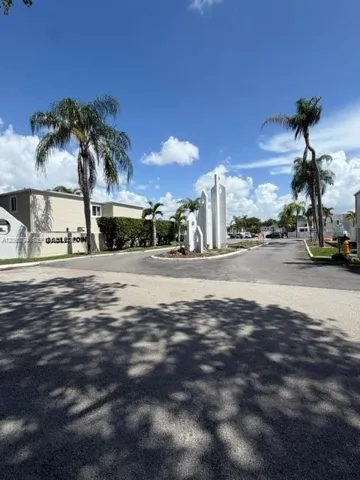 COMMUNITY ENTRANCE