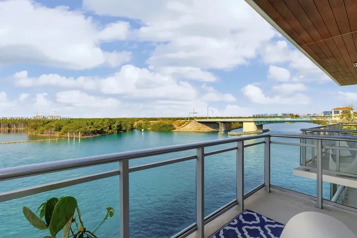 Primary Suite Balcony