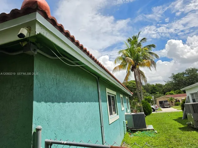 SIDE OF STRUCTURE