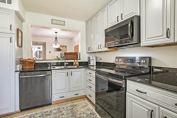 5032 Healtherhill Lane #6 -15