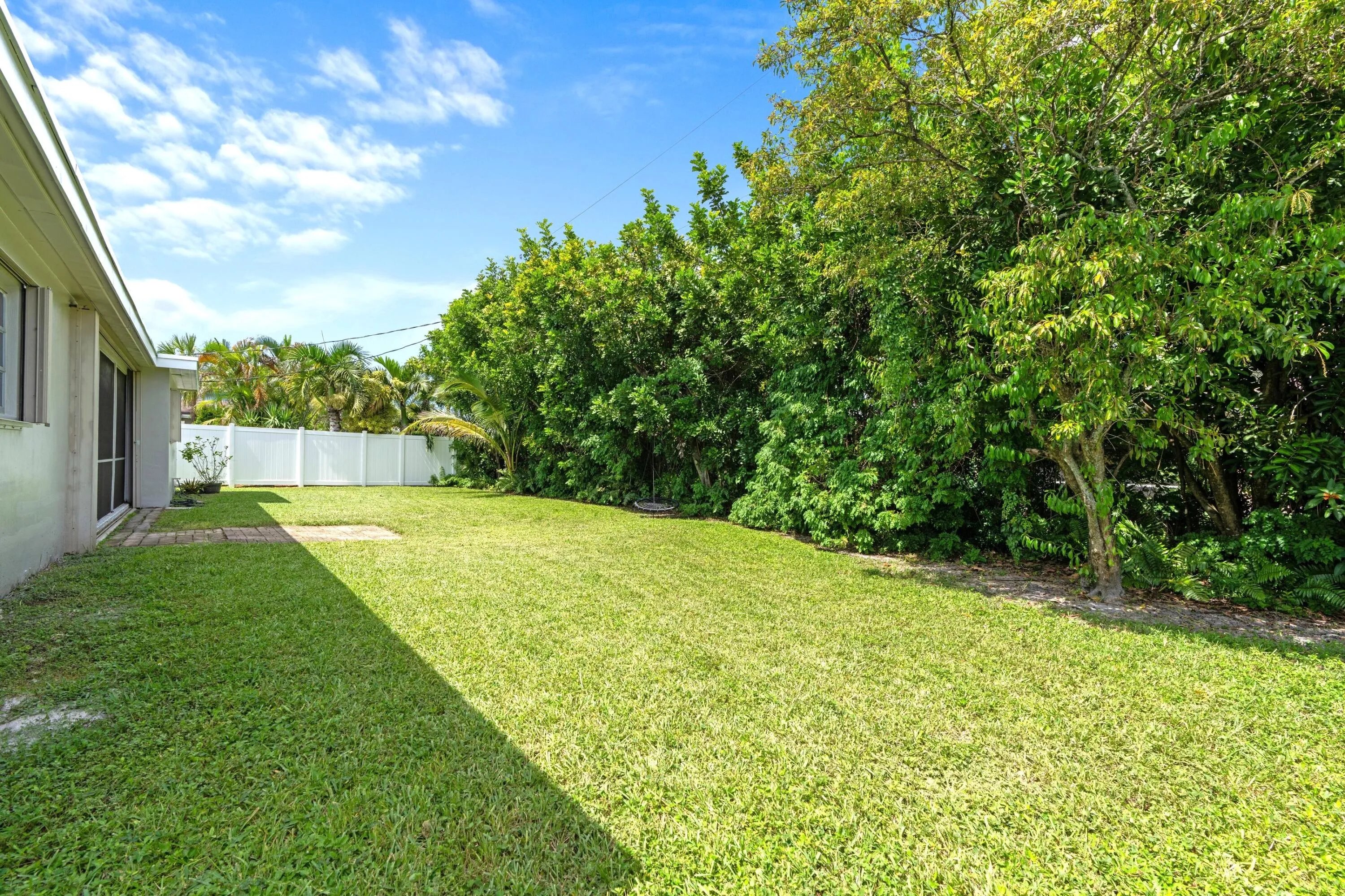 4471 NW 6th Ct - Back 2
