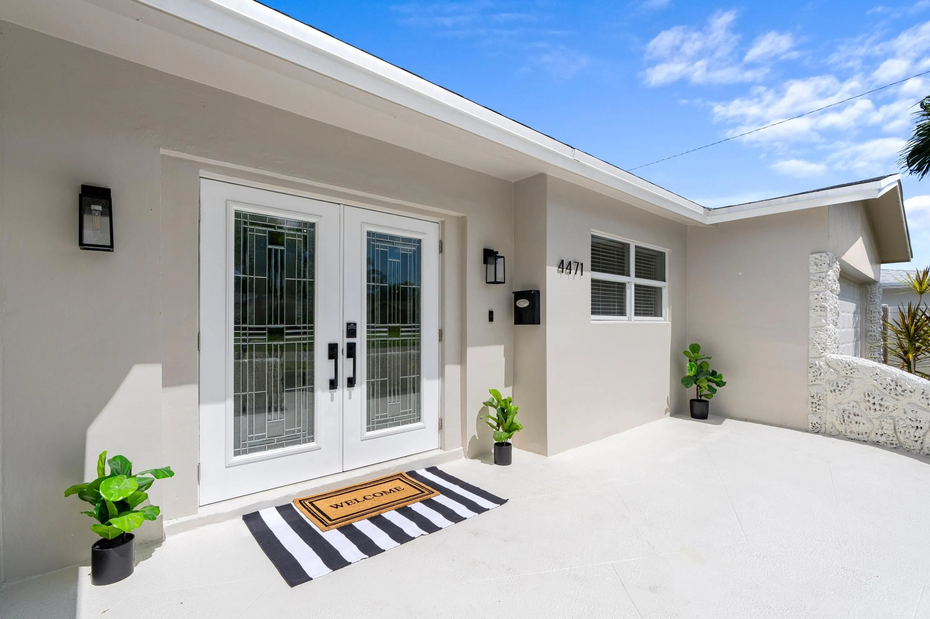 4471 NW 6th Ct - Front 2