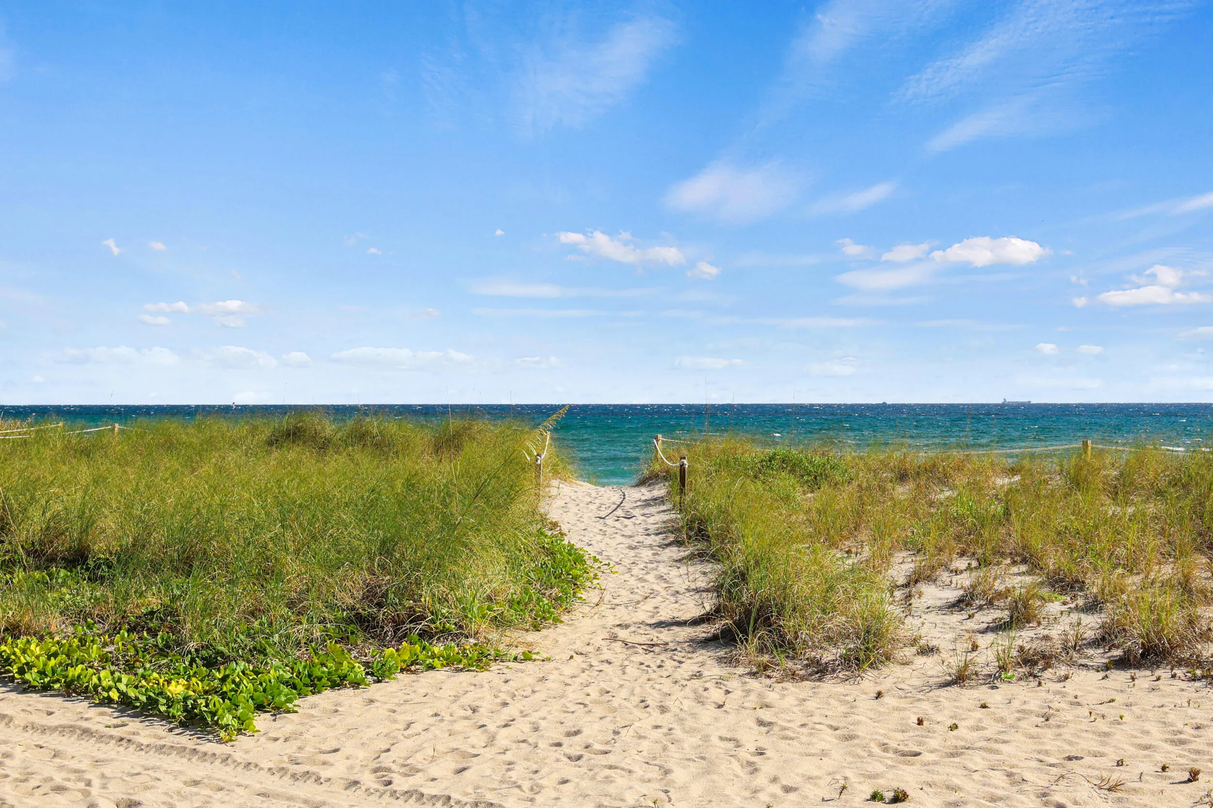 True oceanfront luxury begins with a private beach, and at Sabbia Beach, the Atlantic is exclusively yours to enjoy.