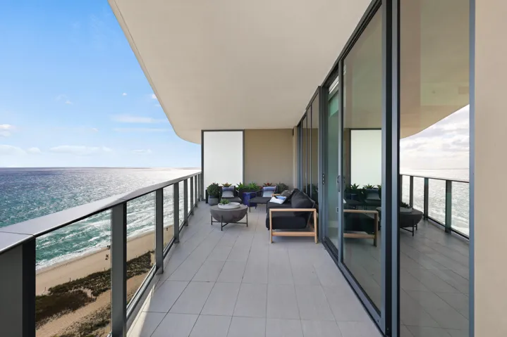 Exquisite sunrises and breathtaking sunsets. Your wrap-around balcony in Sabbia 1402 is something extremely hard to find in luxury building.