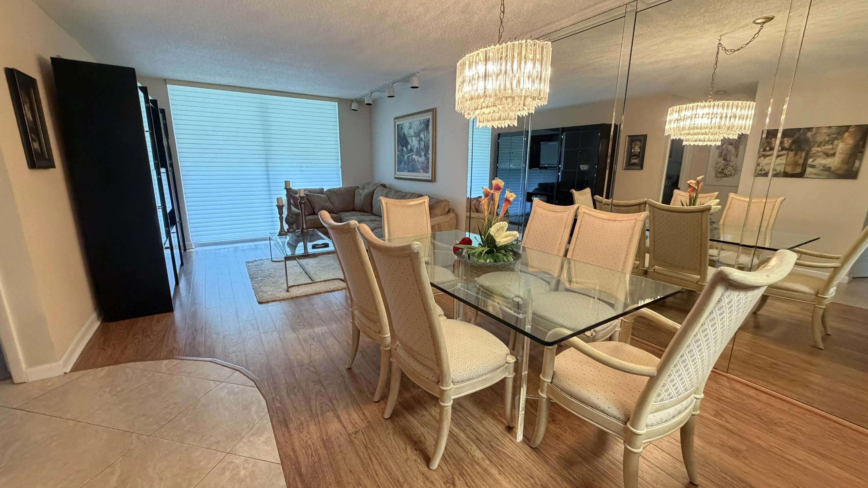 Living​​‌​​​​‌​​‌‌​‌‌​​​‌‌​‌​‌​‌​​​‌​​ Dining