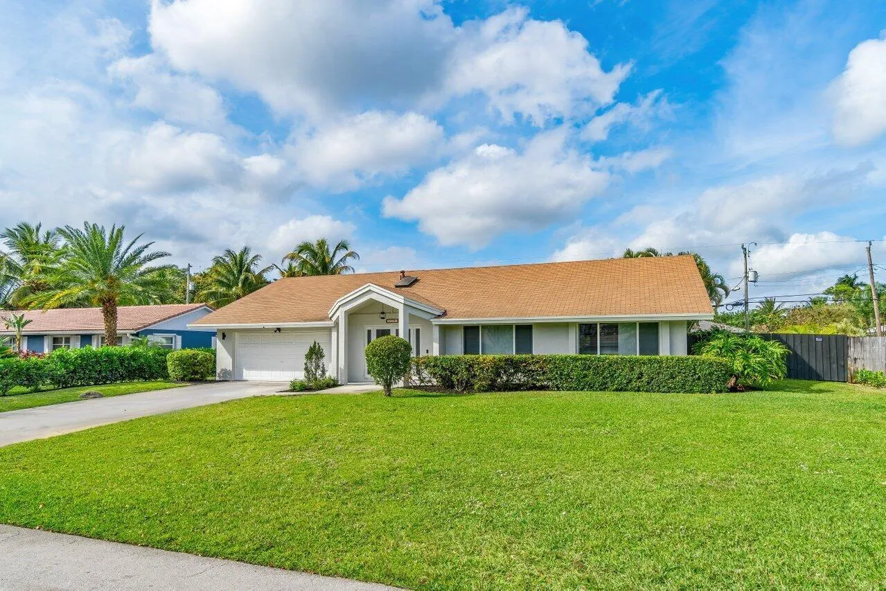 003-4593EllwoodDrive-DelrayBeach-FL-3344