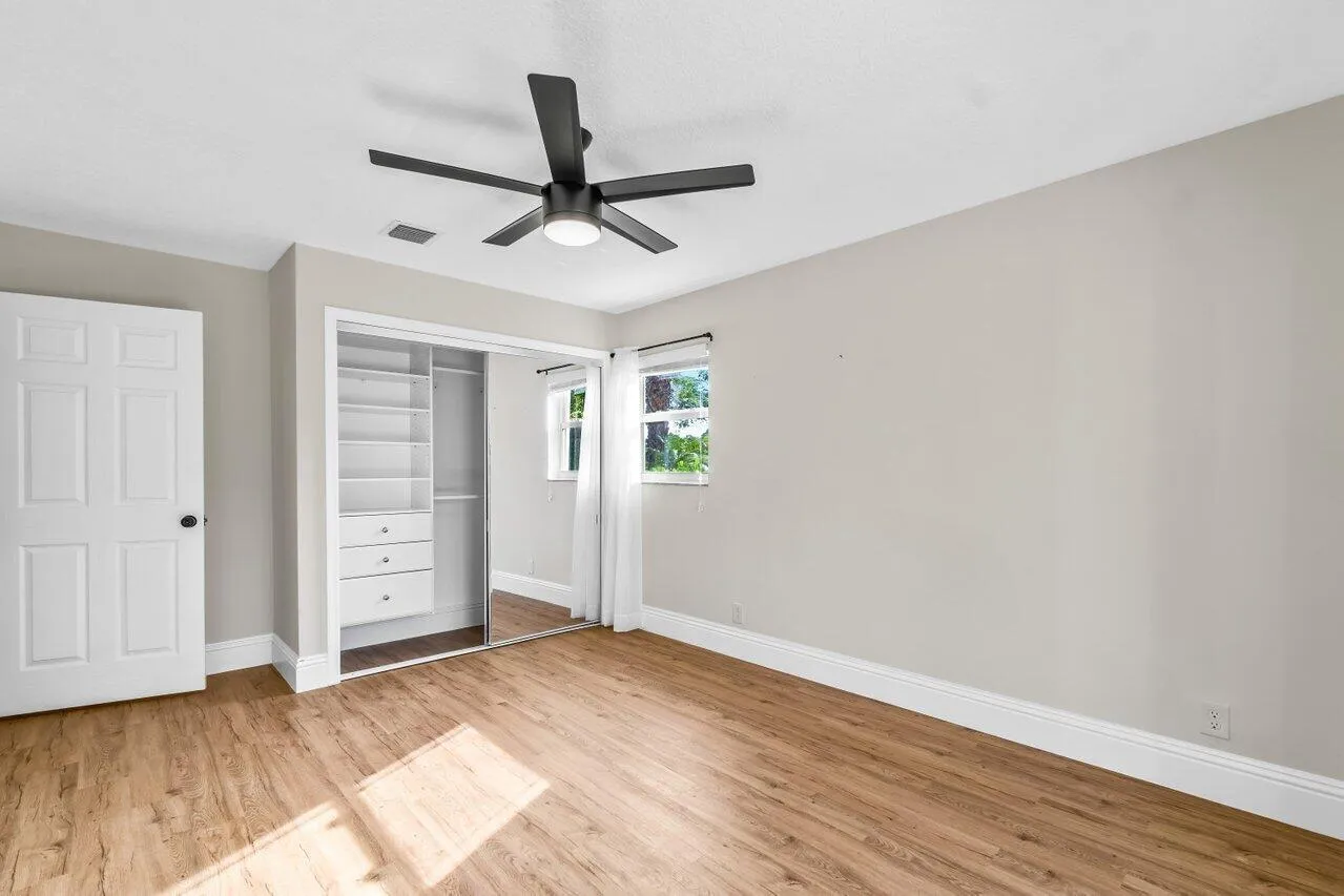 030-4593EllwoodDrive-DelrayBeach-FL-3344
