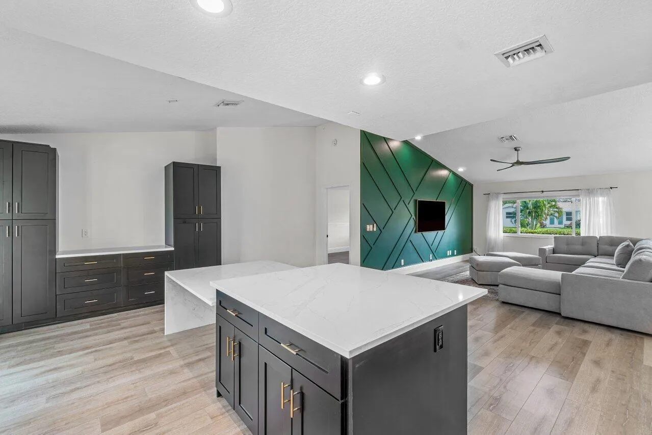 012-4593EllwoodDrive-DelrayBeach-FL-3344