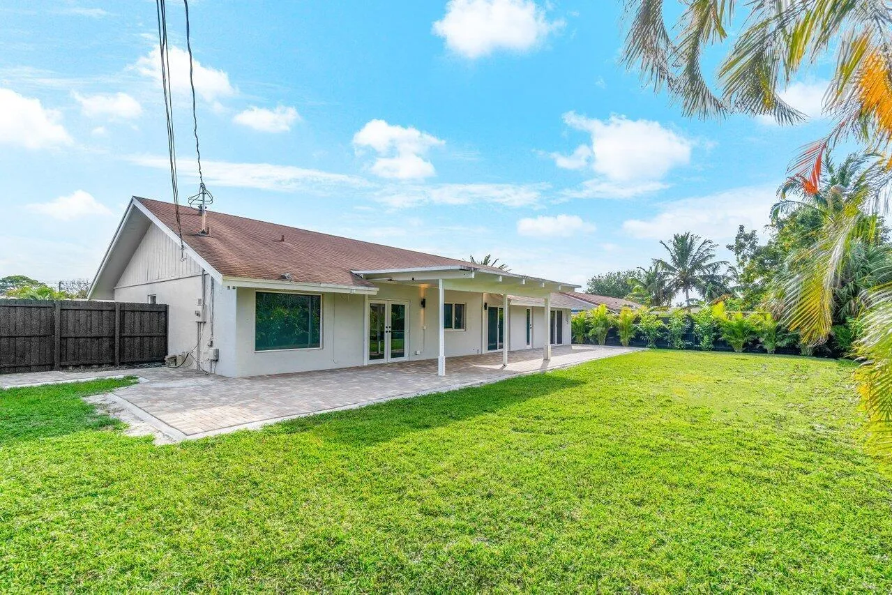 035-4593EllwoodDrive-DelrayBeach-FL-3344