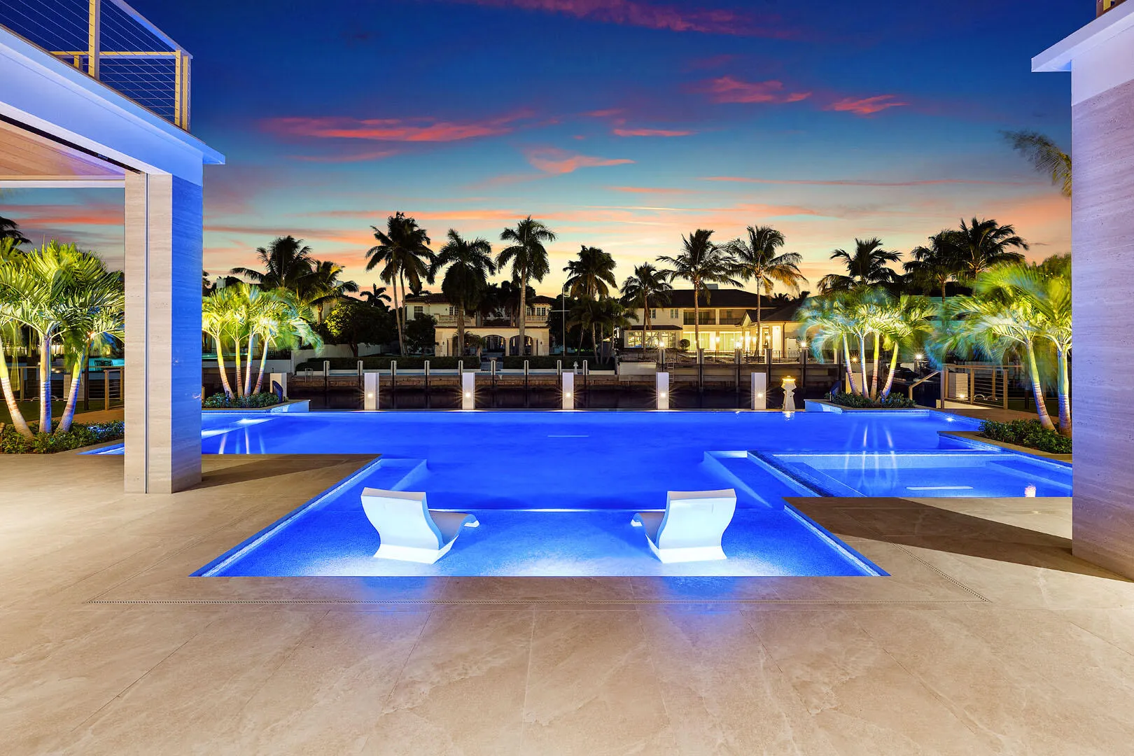 336_Coconut_Palm_Road_Dusk_16