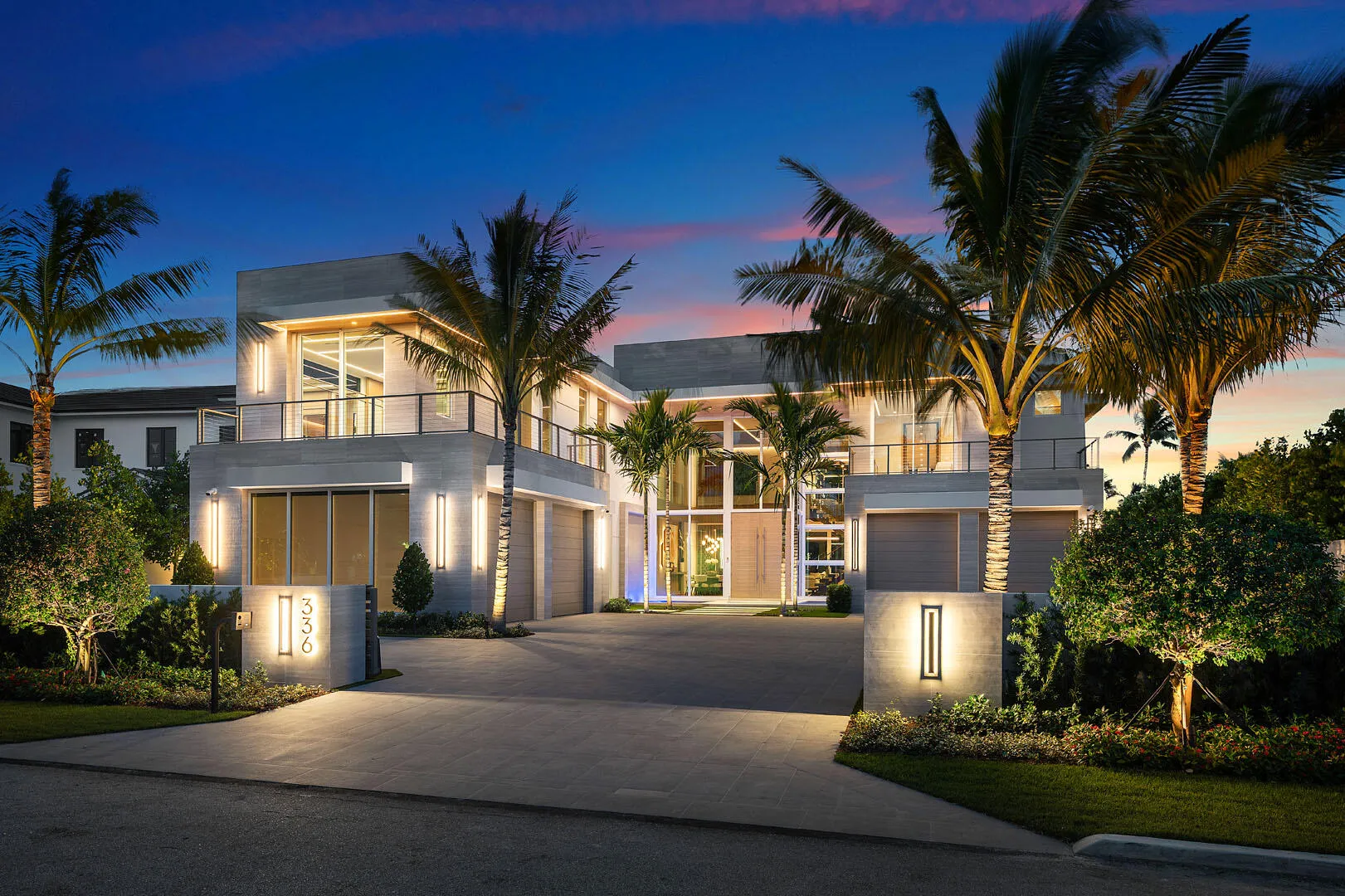 336_Coconut_Palm_Road_Dusk_02