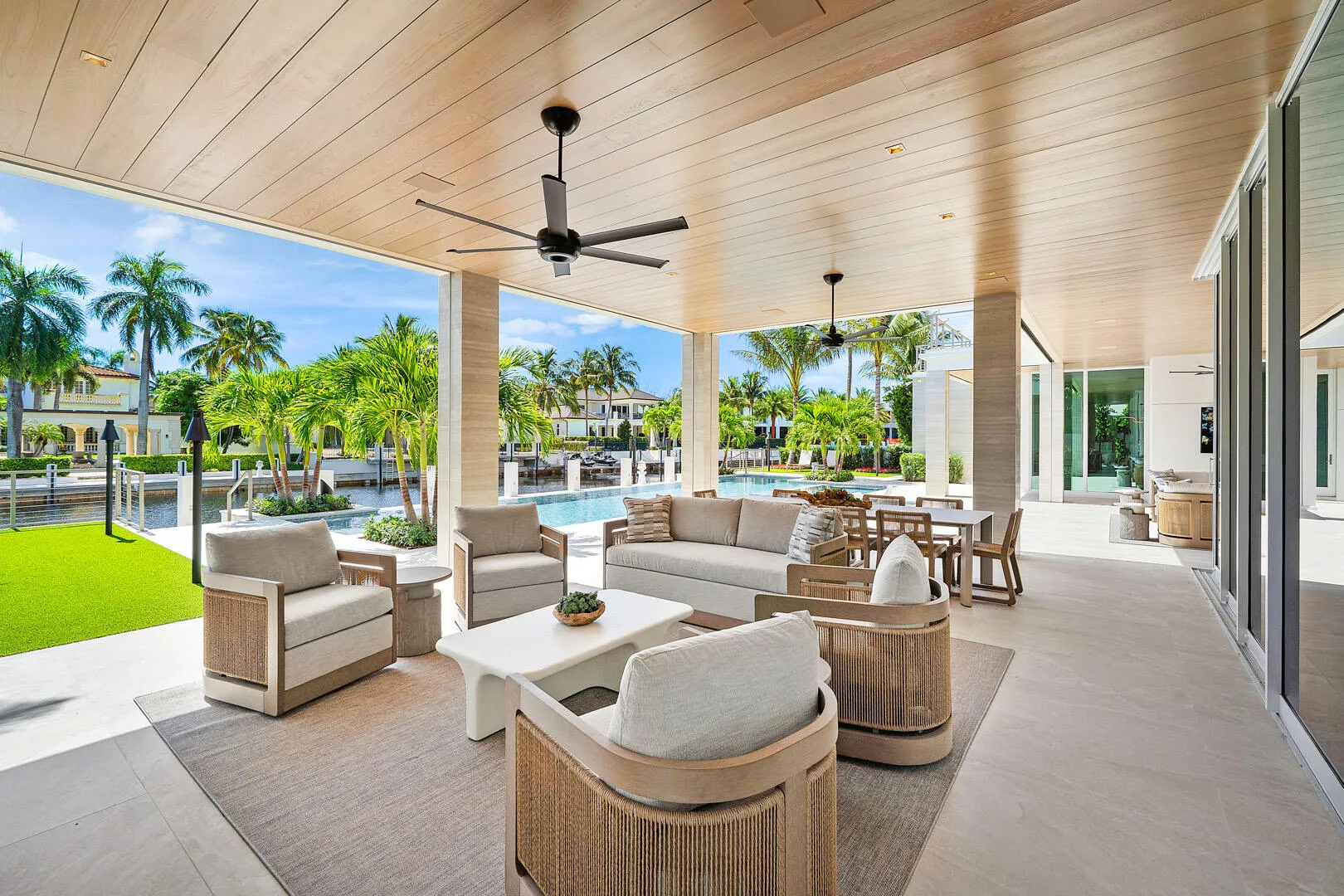 336_Coconut_Palm_Road_32