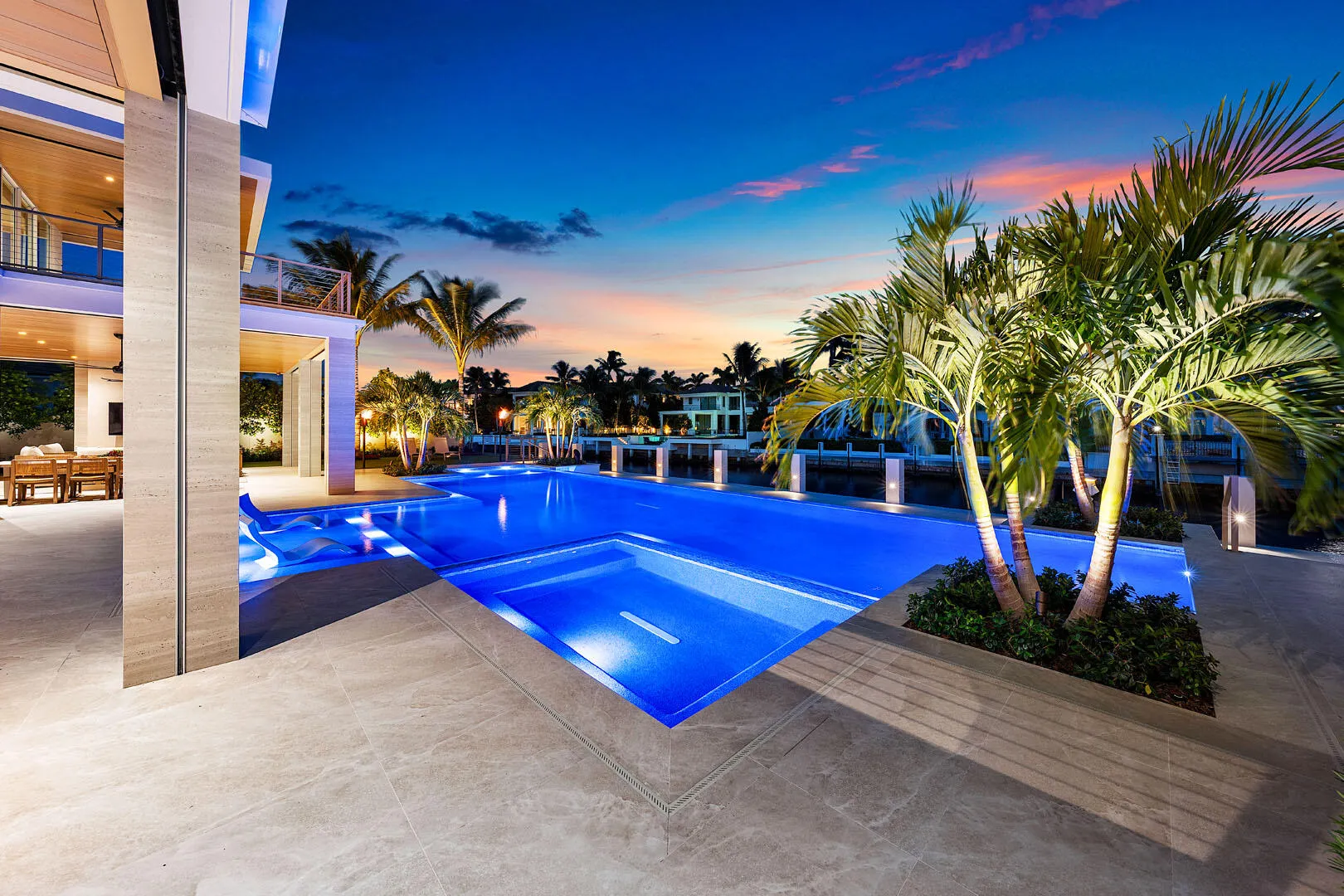 336_Coconut_Palm_Road_Dusk_11