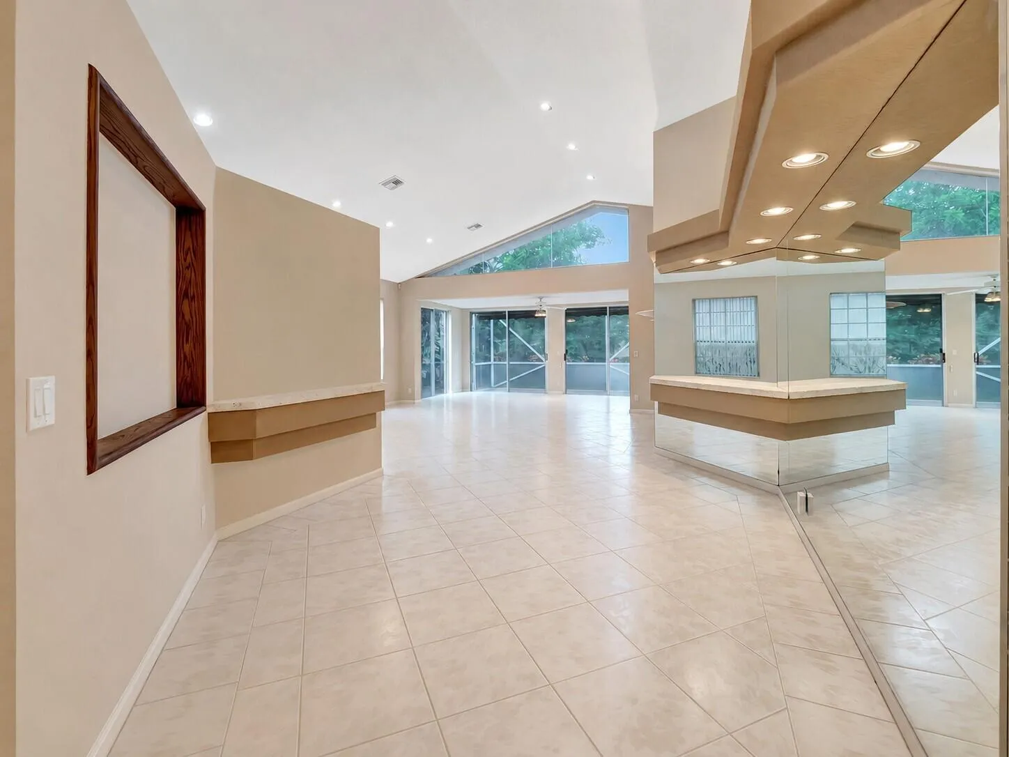Living/ dining