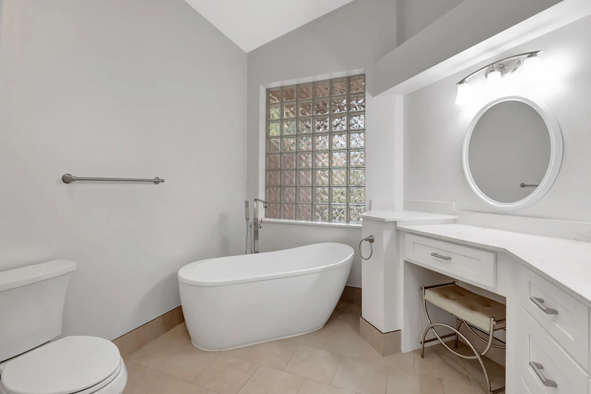 Primary bath