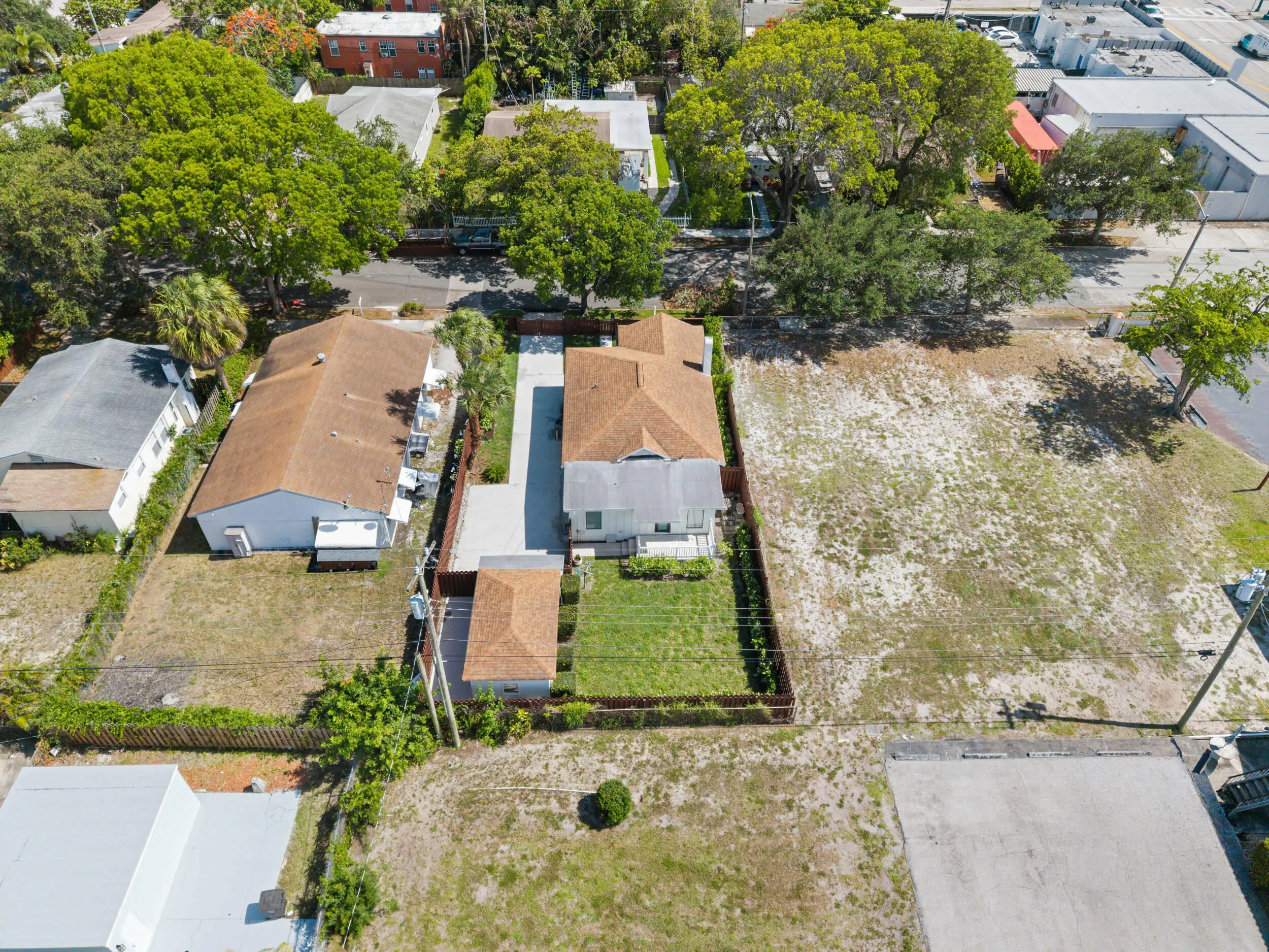 33_dji_20260519155445_0370_d1