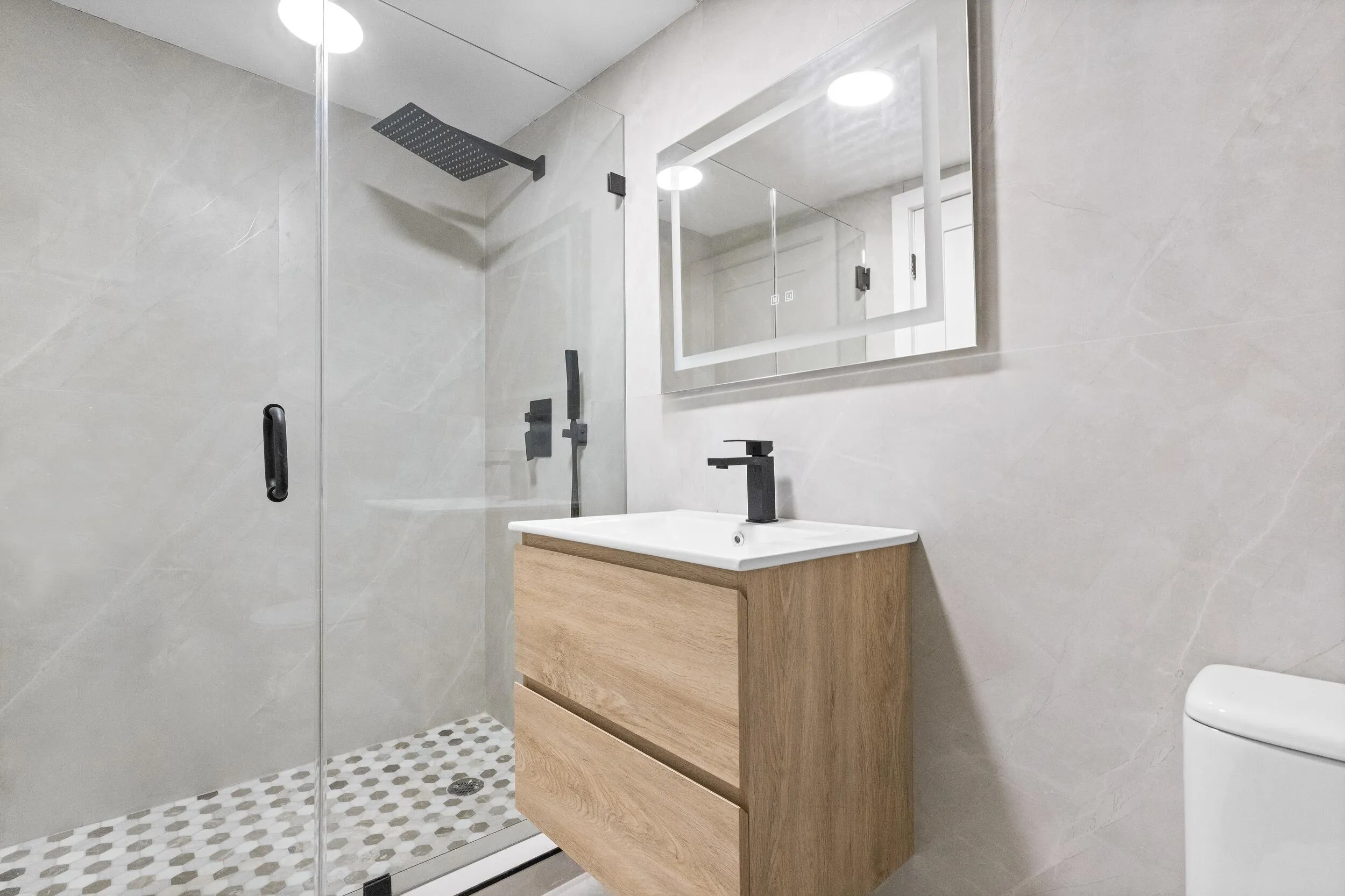 Guest Bath 3