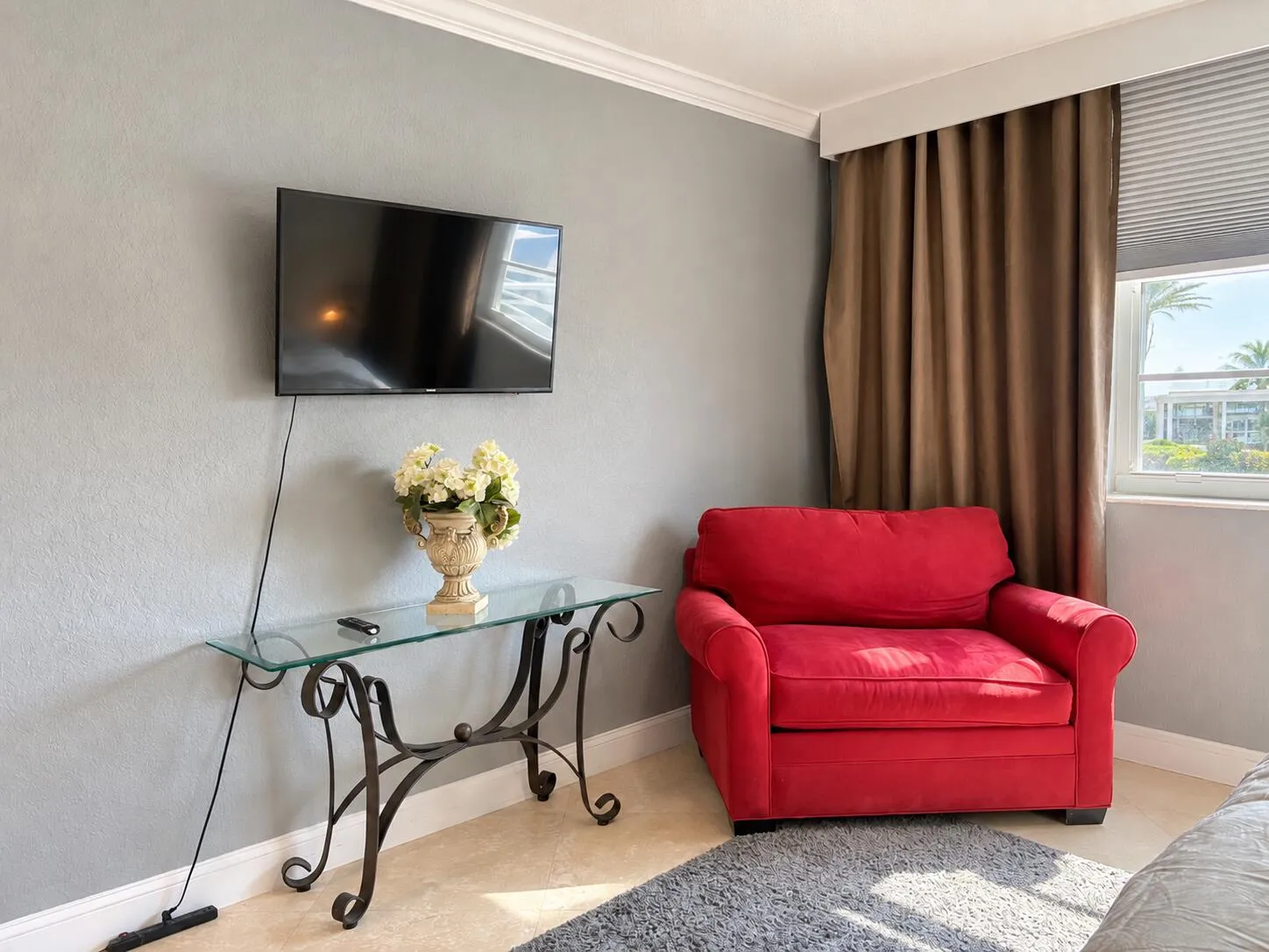 Spacious room