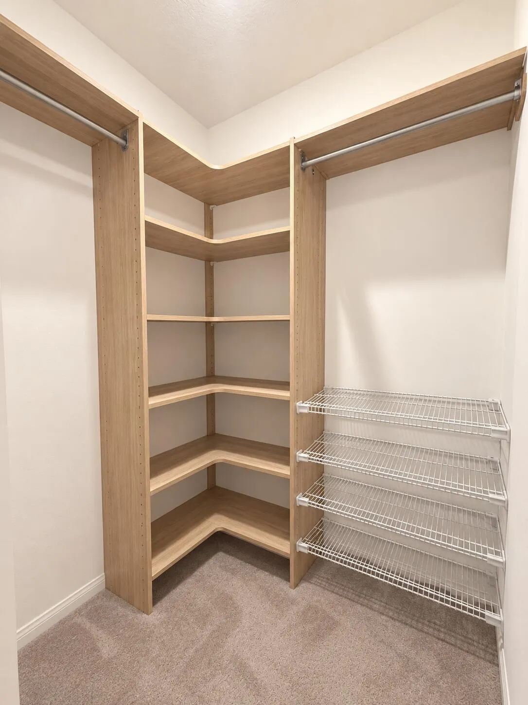 Walk in closet 3rd room