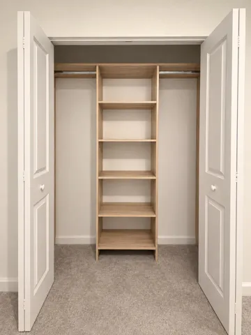 4th Room closet
