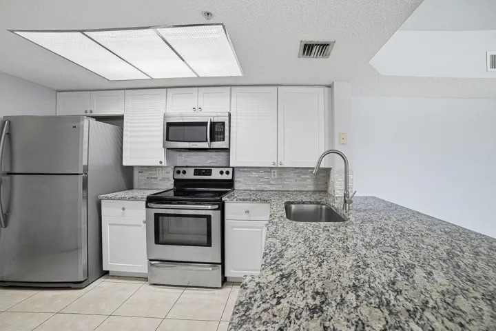 Kitchen-B (2)