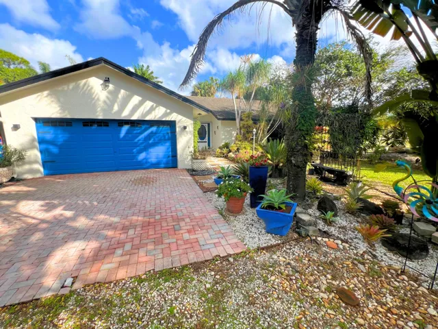 7300 NW 44th Terr (9)