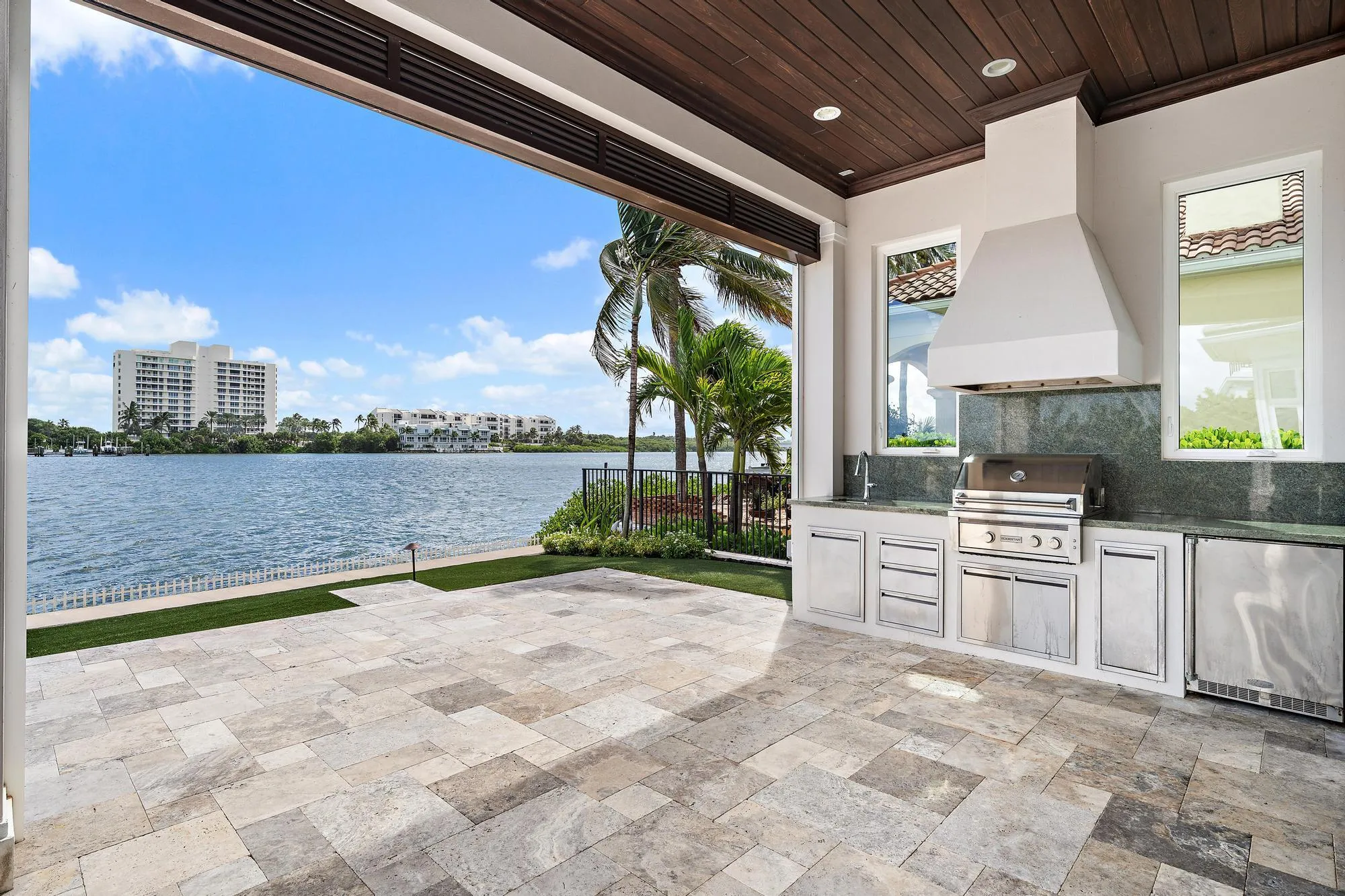 Summer kitchen