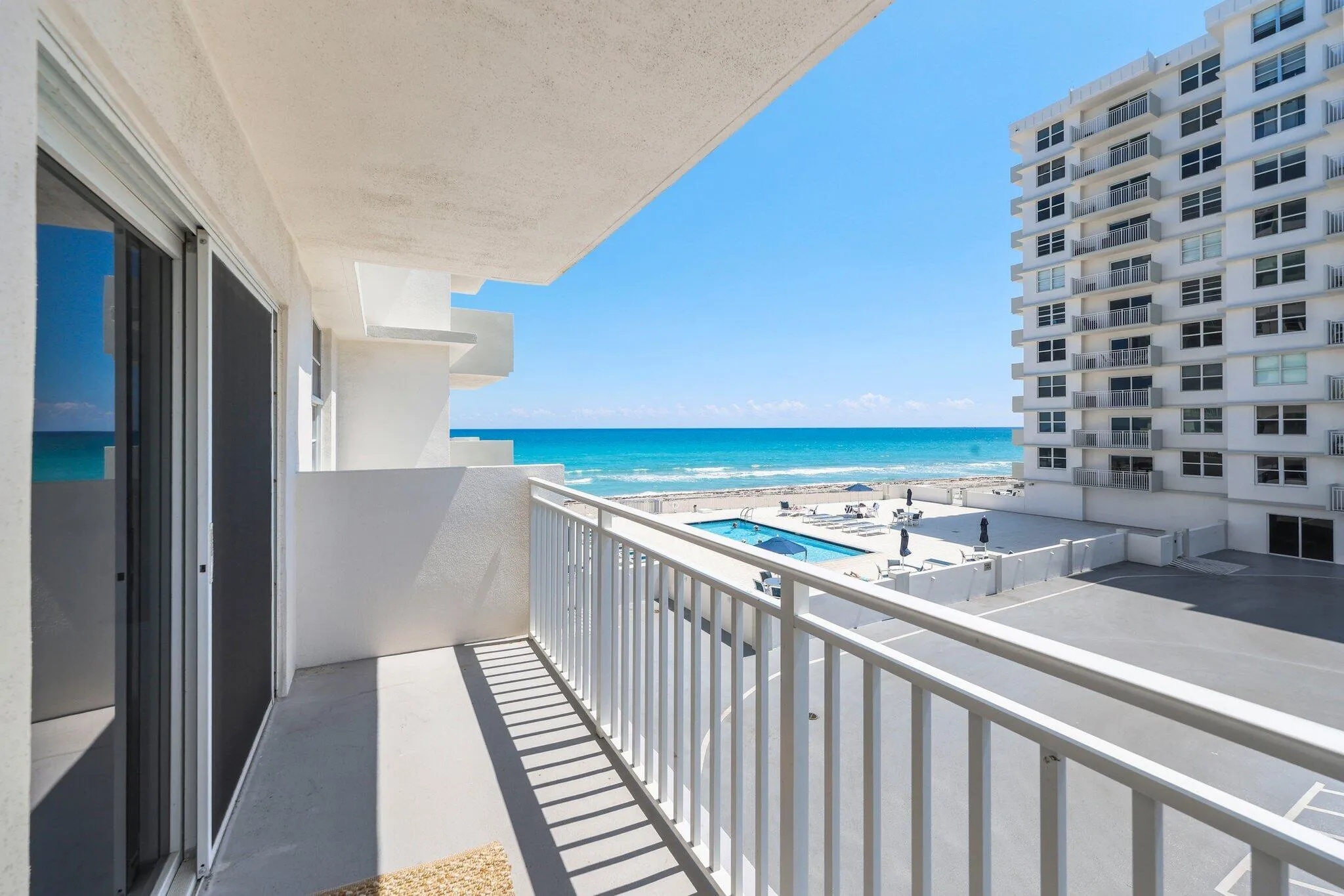 4505 S Ocean Blvd - 21.jpg-SMALL