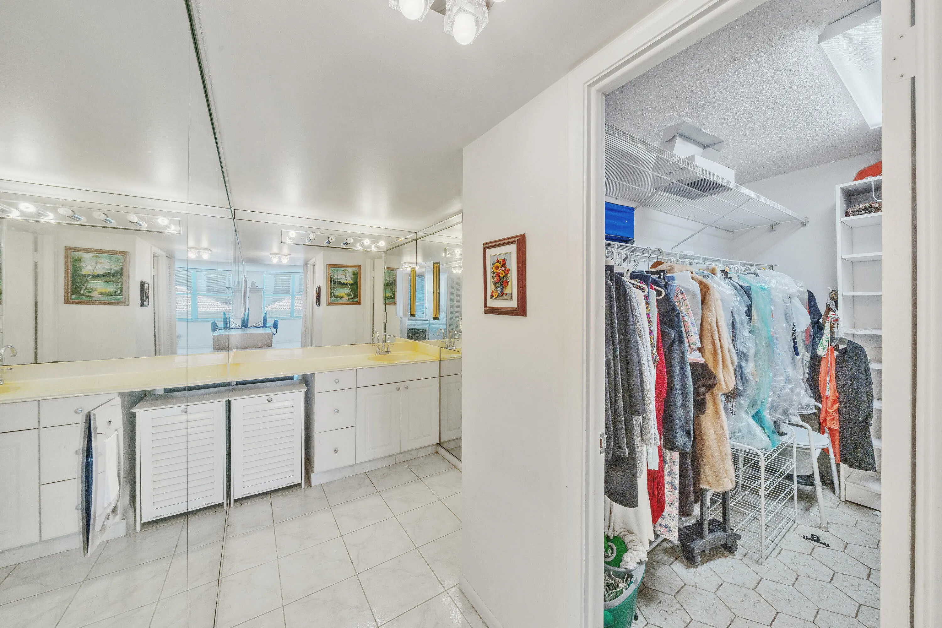 14 Primary Bathroom (1)