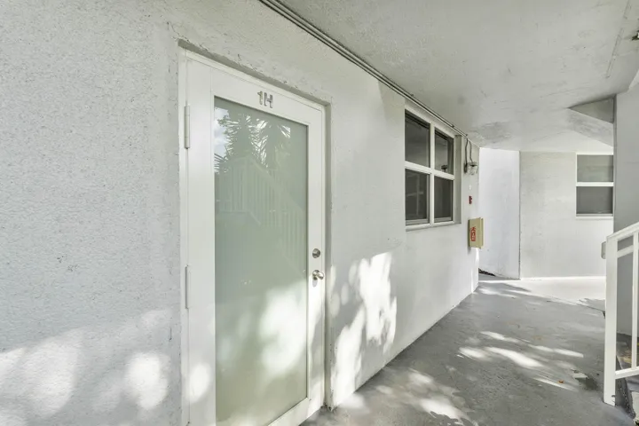 113 Royal Park Dr 1H_018
