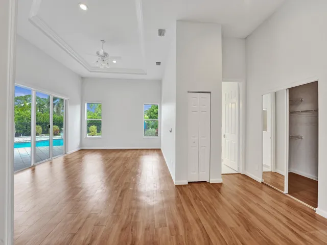 Primary suite