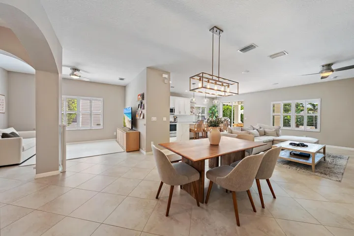 128 Behring Way-3