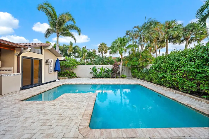 Back Exterior & Pool
