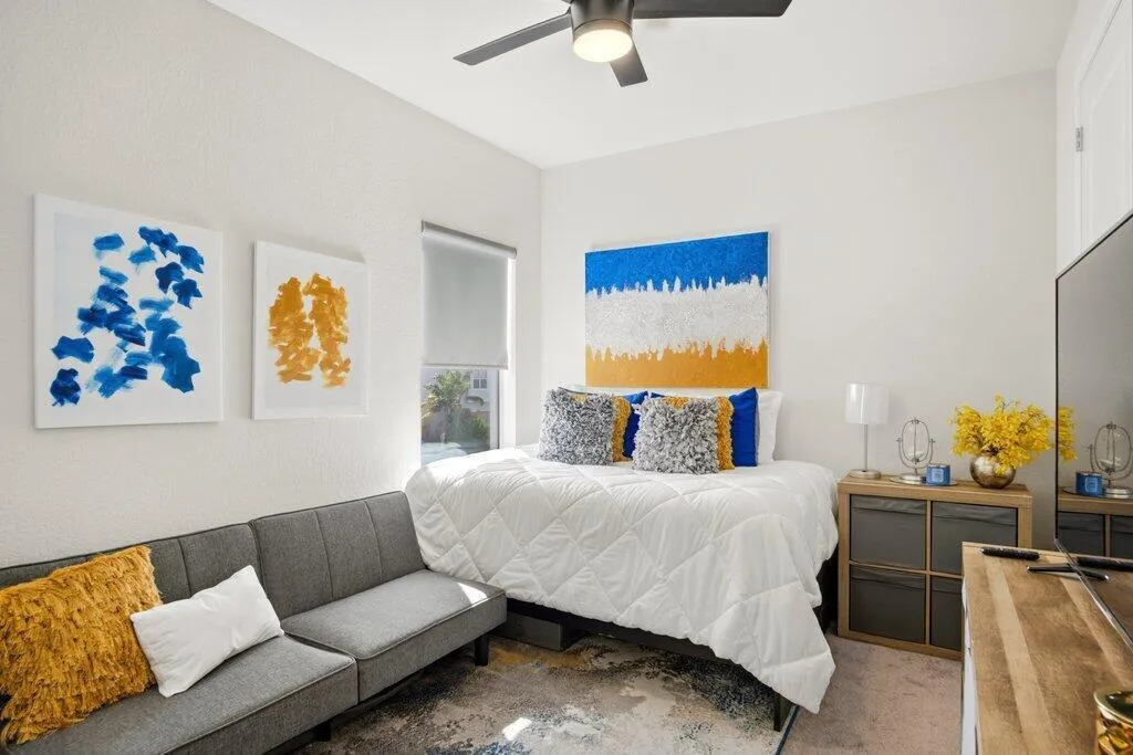 Guest 2nd Bedroom.jpg-SMALL