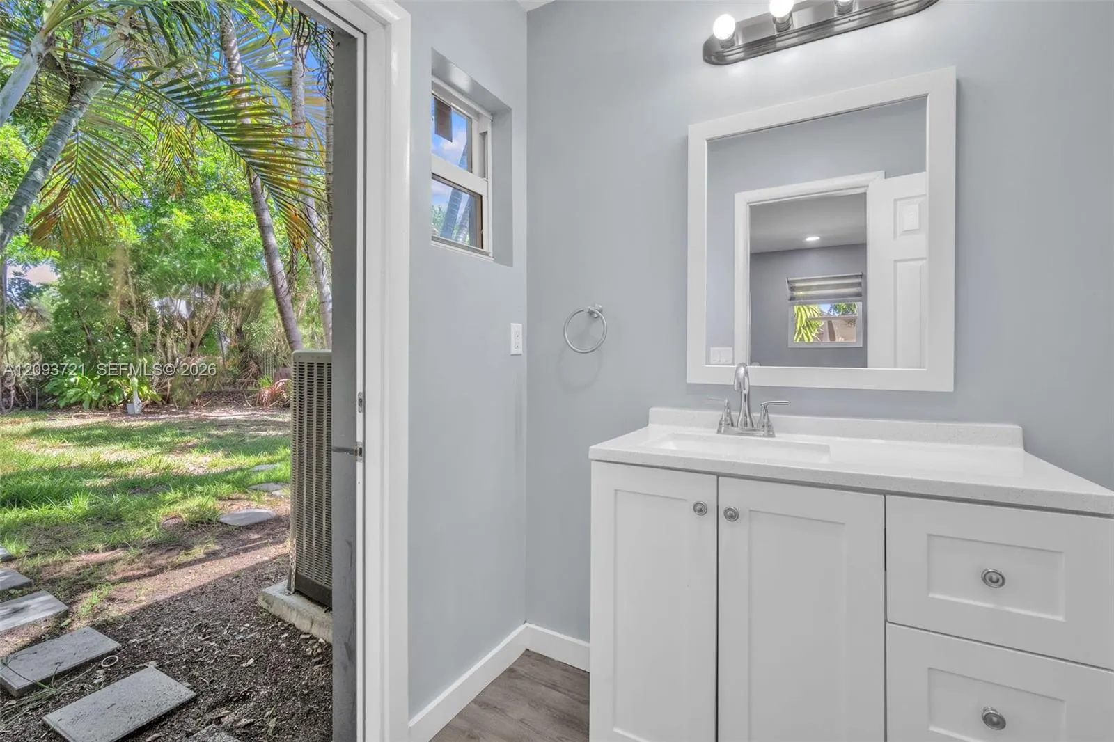 Cabana Bathroom