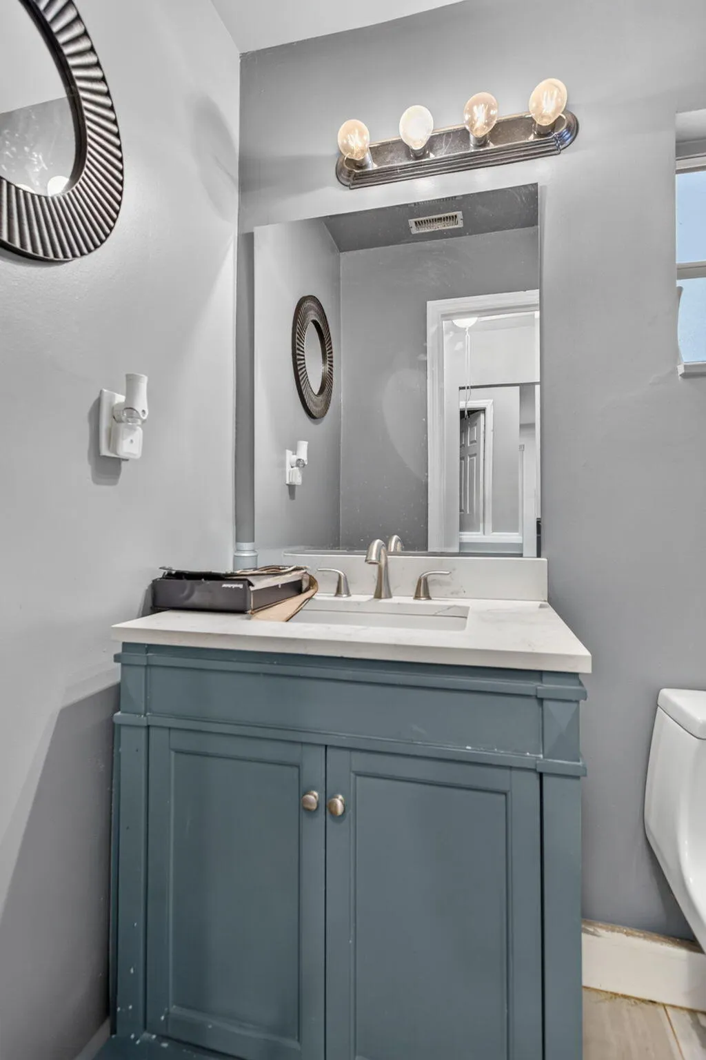 Guest Suite Bathroom