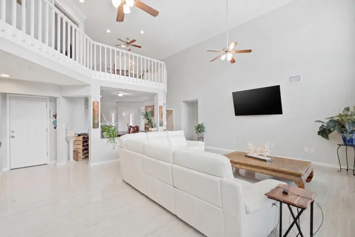 8_smg09121
