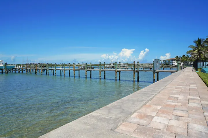 1440 E Seaway Dr Unit 1 097