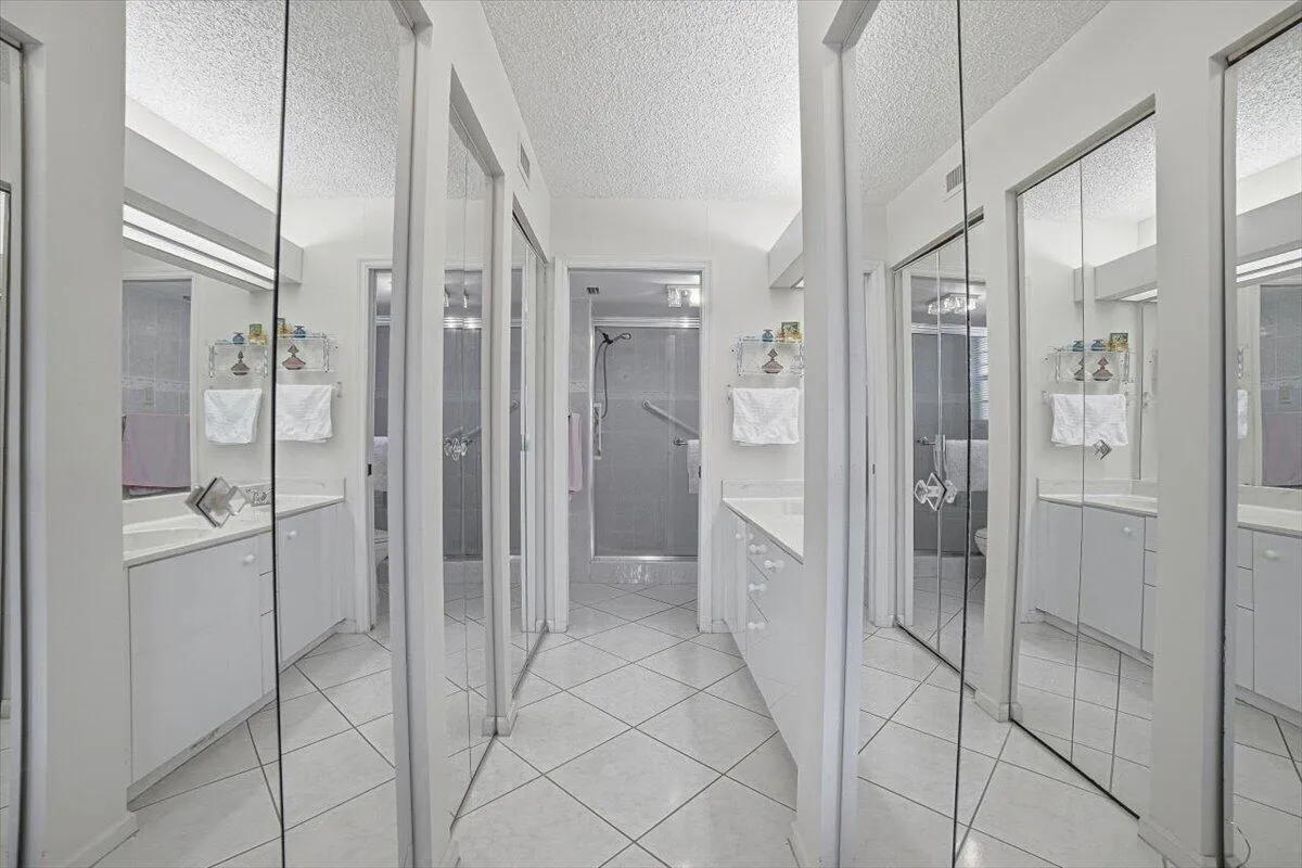 CLOSETS IN PRIMARY BR