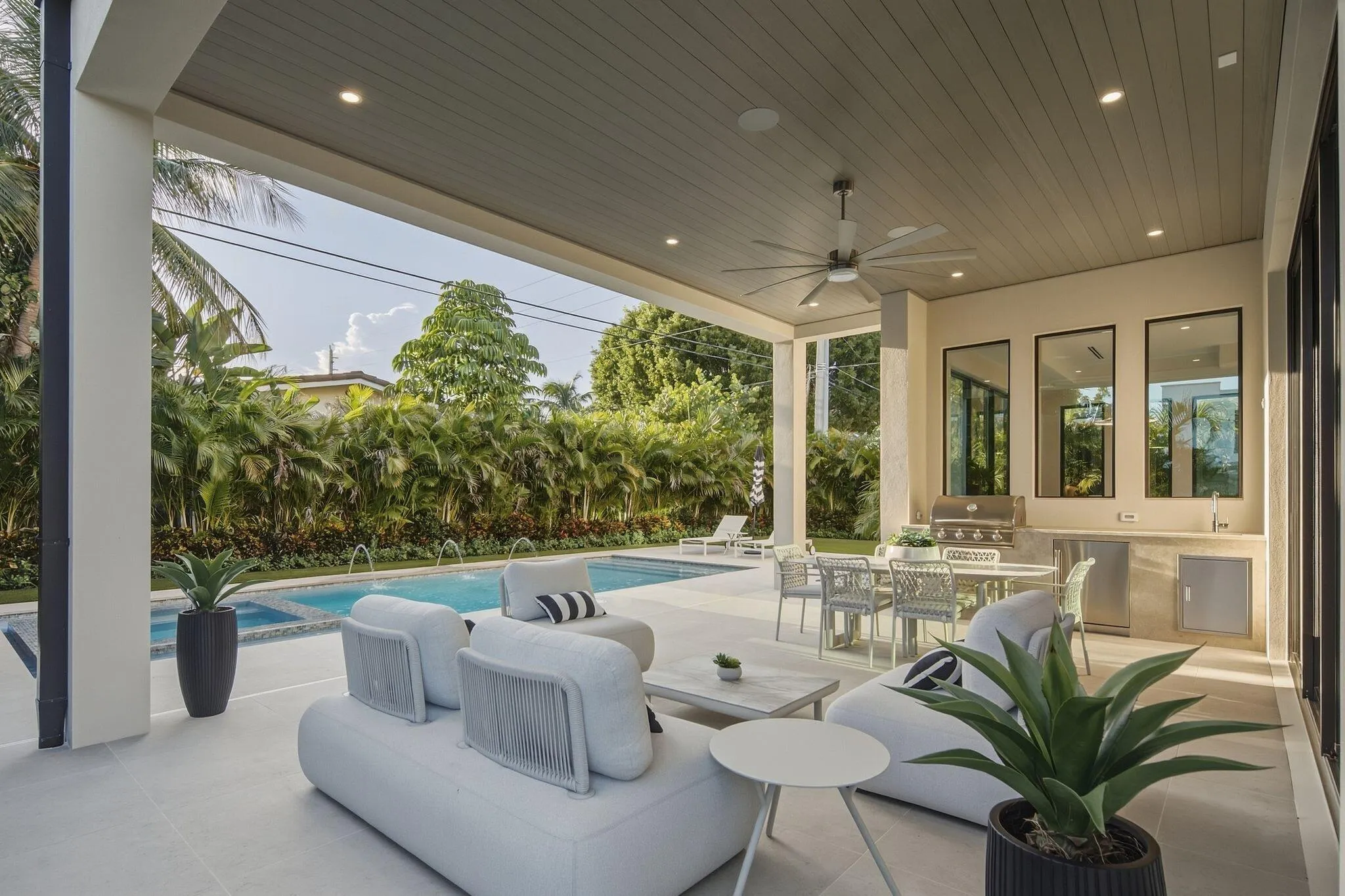 399 NE Spanish Ct Boca Raton FL 77