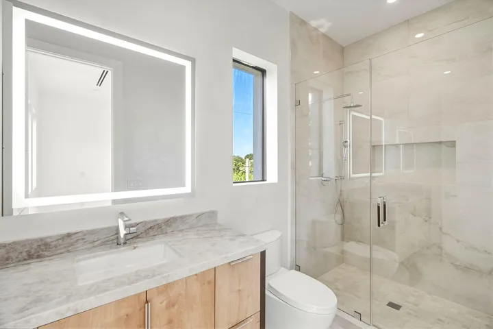 399 NE Spanish Ct Boca Raton FL 60
