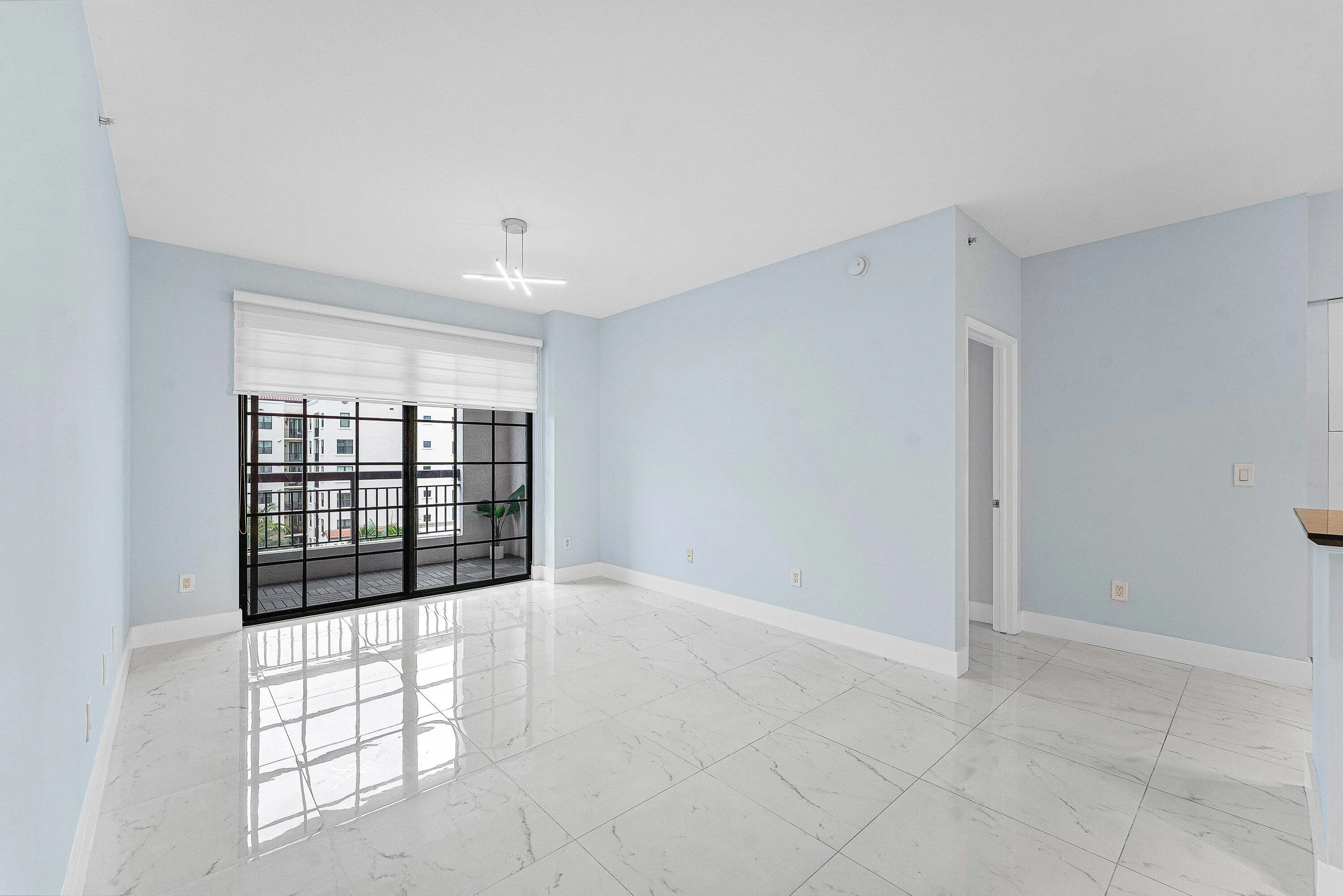003-233SouthFederalHighway-605-BocaRaton