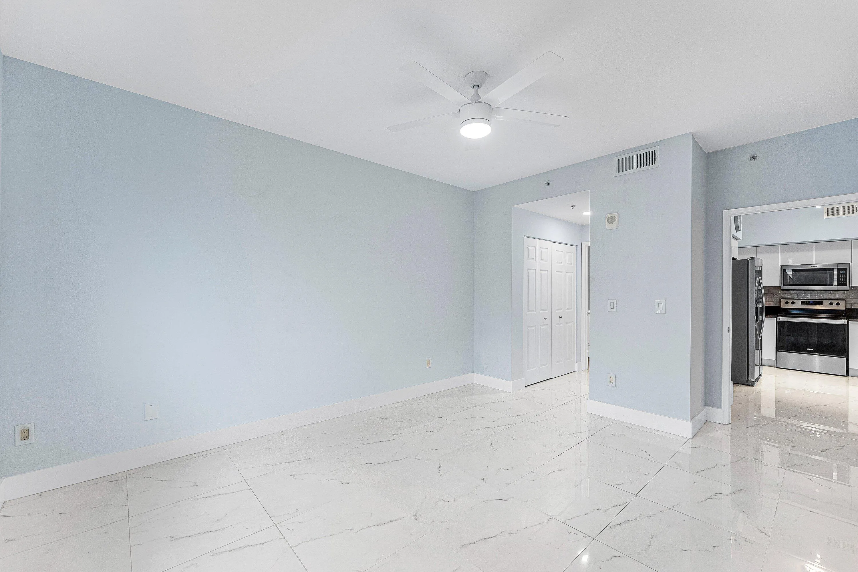 013-233SouthFederalHighway-605-BocaRaton