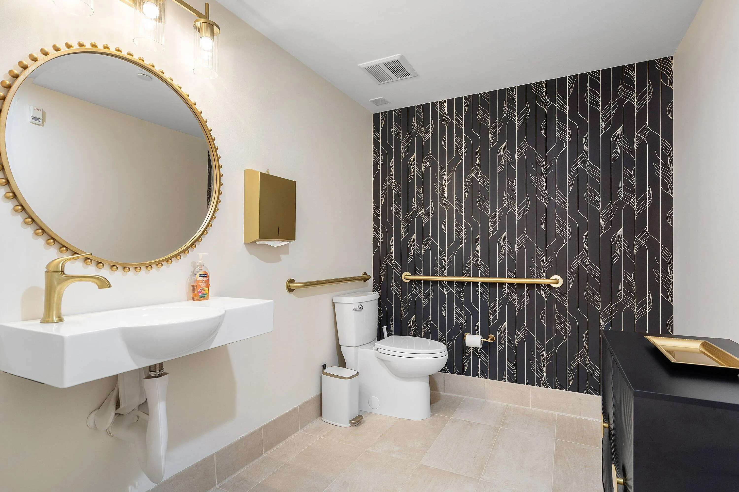 042-233SouthFederalHighway-605-BocaRaton