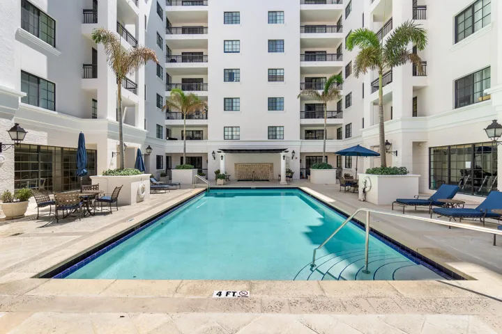 036-233SouthFederalHighway-605-BocaRaton