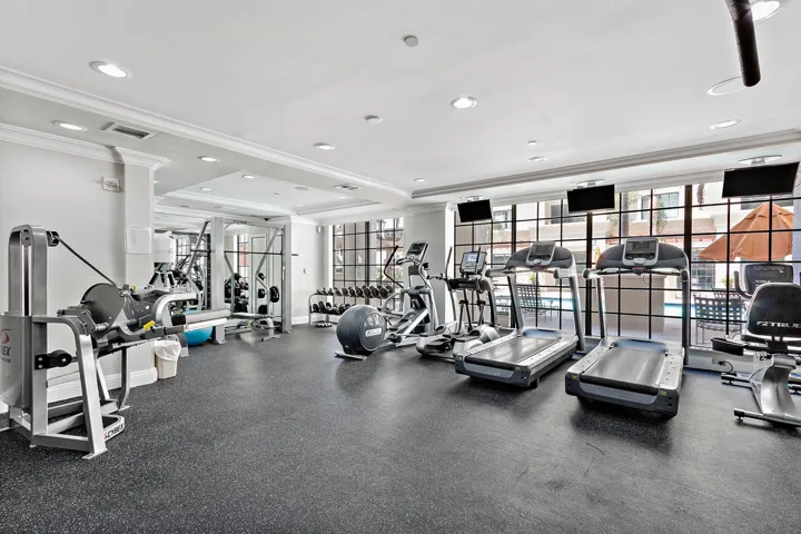 044-233SouthFederalHighway-605-BocaRaton