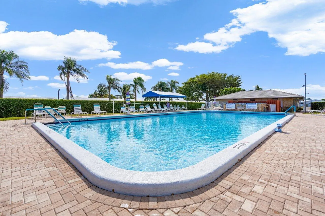 025-1005SiestaAvenue-BoyntonBeach-FL-334